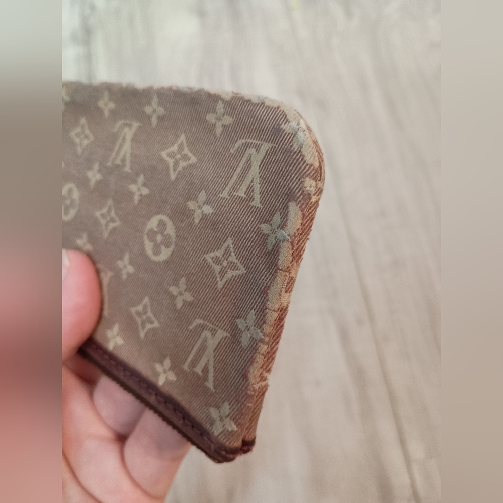 Louis Vuitton Monogram Idylle Pochette Cles Coin Case - Picture 6 of 16